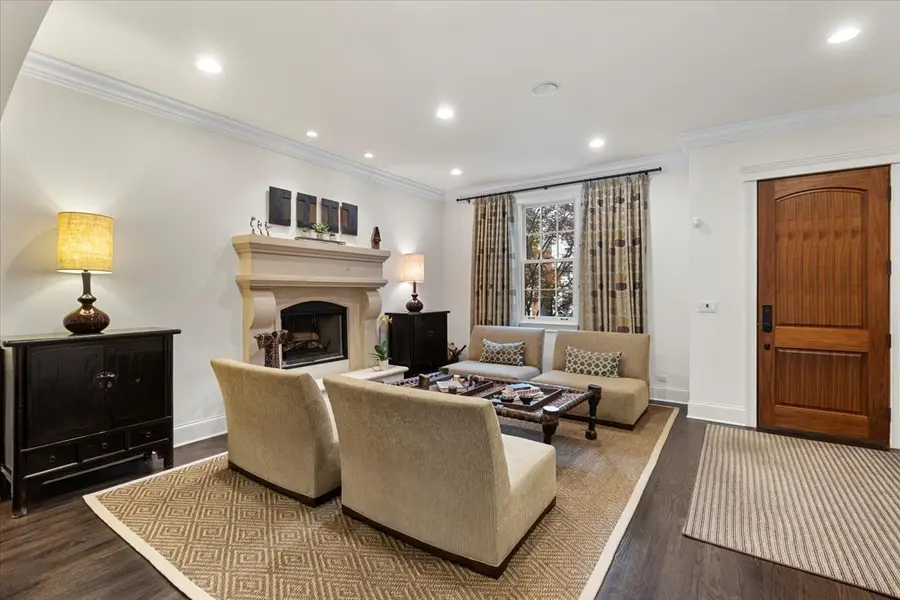 Address Withheld By Seller, Chicago, IL 60618 - #3