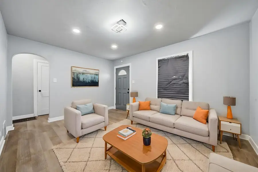 107 E 149th Street, Harvey, IL 60426 - #2