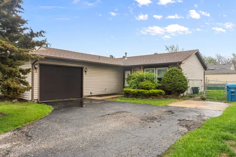 89 W Schubert Avenue, Glendale Heights, IL 60139 - #2