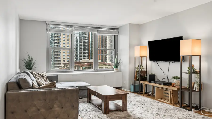 400 E Randolph Street #1104, Chicago, IL 60601 - #3