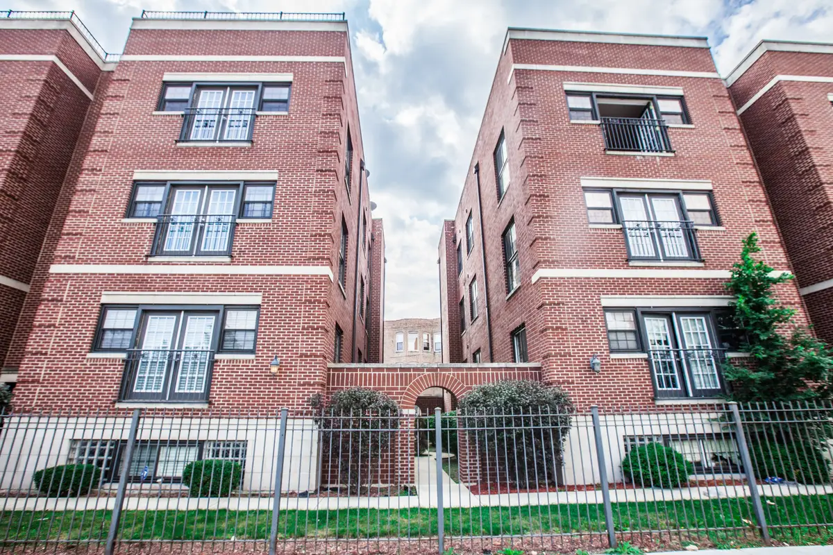 543 E 43rd Street #3W, Chicago, IL 60653 - #1