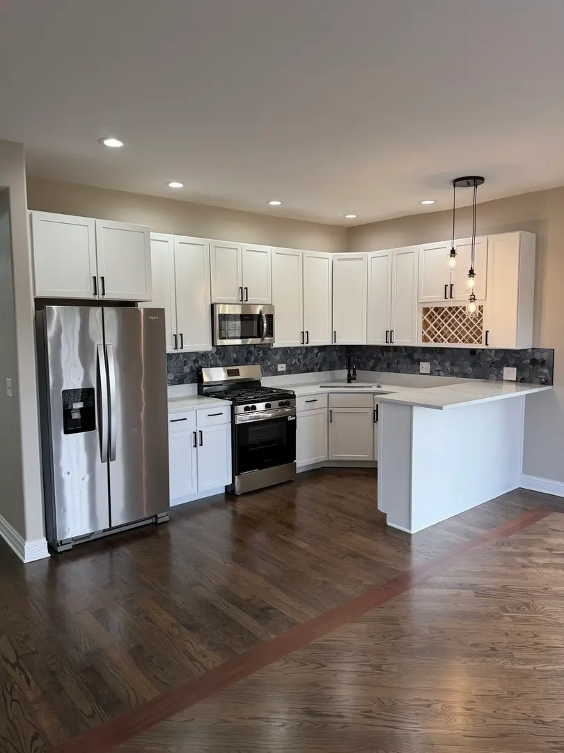 543 E 43rd Street #3W, Chicago, IL 60653 - #2