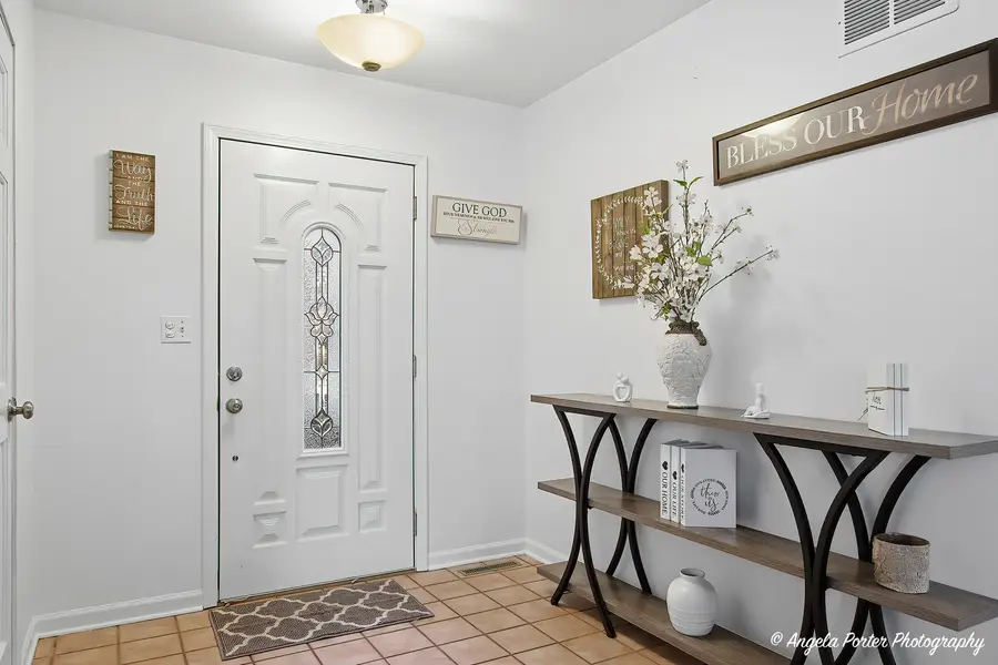 4833 Eastwood Court, Waukegan, IL 60087 - #2