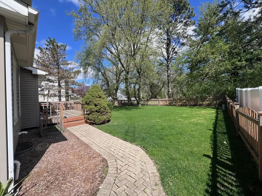 340 Greenview Drive, Crystal Lake, IL 60014 - #3