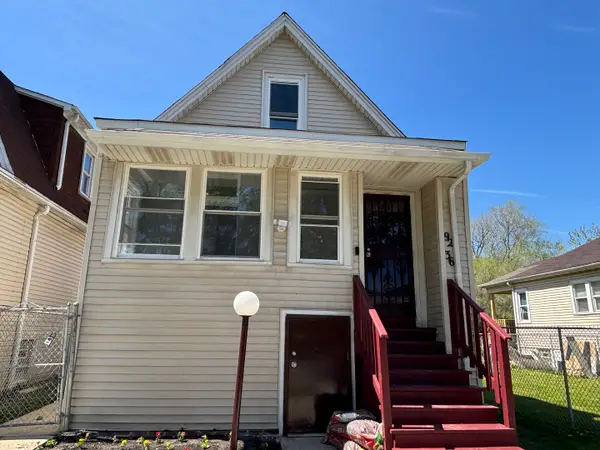 9236 S Blackstone Avenue, Chicago, IL 60619