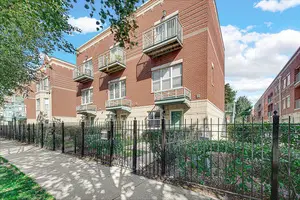 1150 E 46th Street, Chicago, IL 60653 - #1