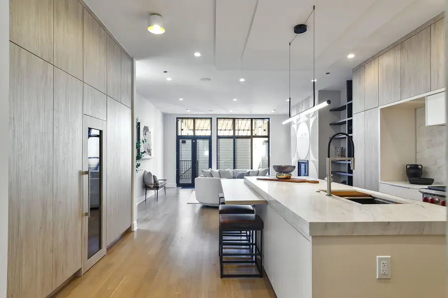 1418 W Warner Avenue, Chicago, IL 60613 - #2