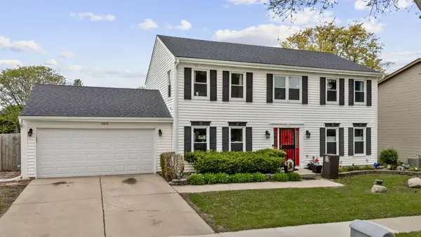 6806 Prairieview Avenue, Woodridge, IL 60517