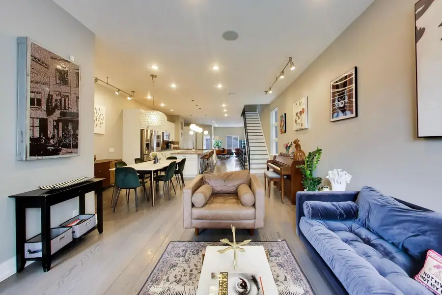 2241 W Melrose Street, Chicago, IL 60618 - #3