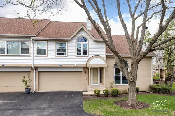 8026 Barrymore Drive #37-2, Darien, IL 60561