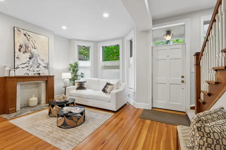 2132 W Thomas Street, Chicago, IL 60622 - #2