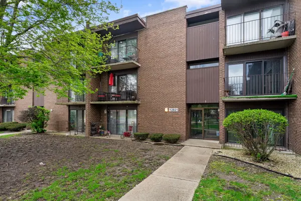 12821 S Kenneth Avenue #B3, Alsip, IL 60803