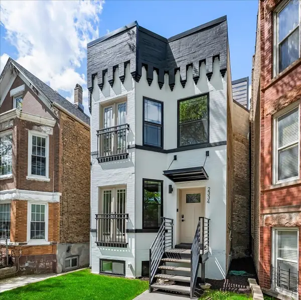 2334 N Oakley Avenue, Chicago, IL 60647