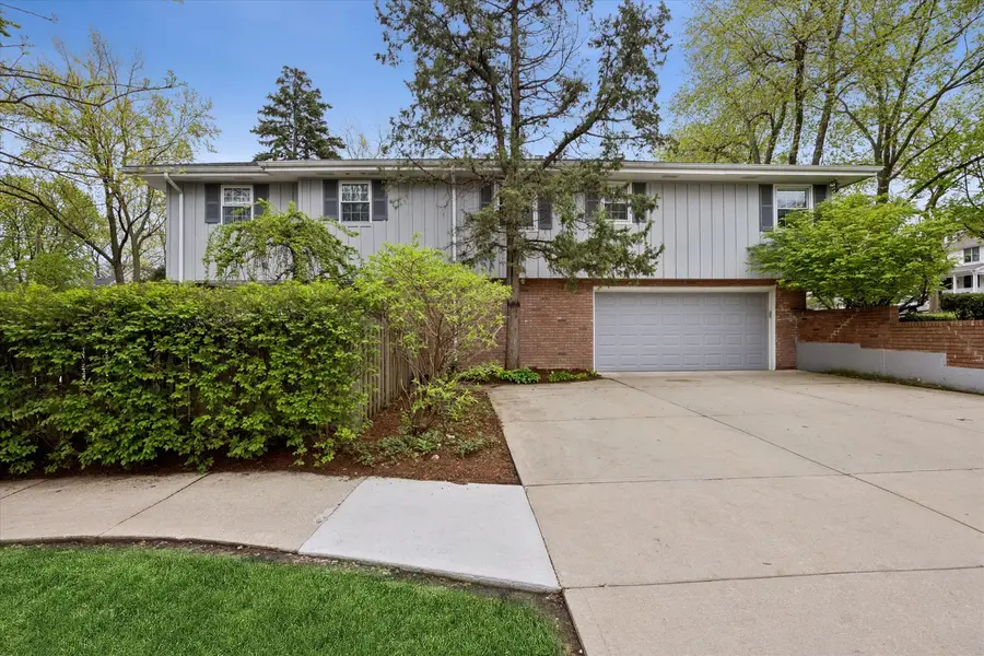 801 S Madison Street, Hinsdale, IL 60521 - #2