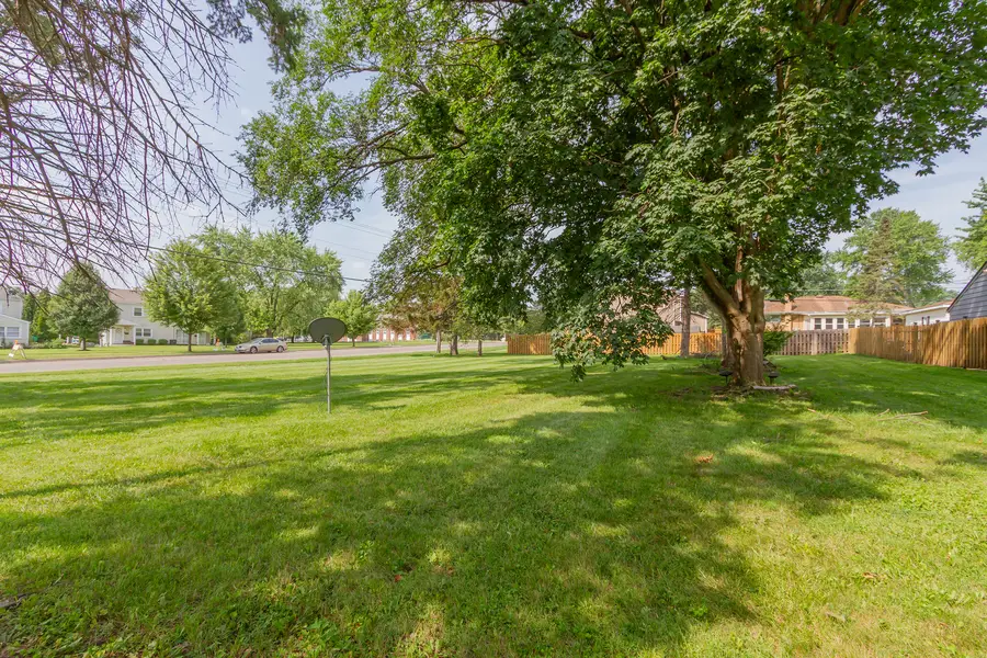 110 N Chase Avenue, Bartlett, IL 60103 - #3