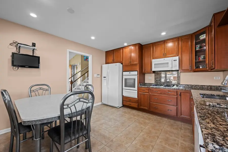 7909 Lake Street, Morton Grove, IL 60053 - #2