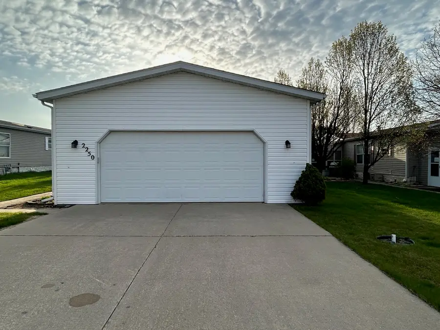 2250 Sunrise Drive, Belvidere, IL 61008 - #3