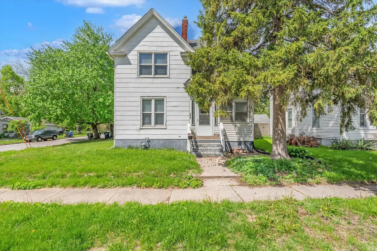 706 N Howell Street, Davenport, IA 52802 - #1