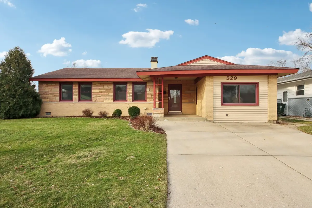 529 Ridgewood Road, Elk Grove Village, IL 60007 - #1