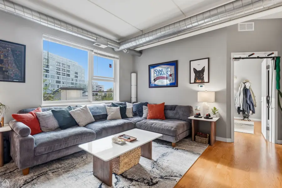 873 N Larrabee Street #409, Chicago, IL 60610 - #3