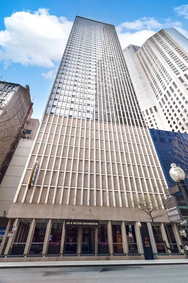 100 E Walton Street #26H, Chicago, IL 60611