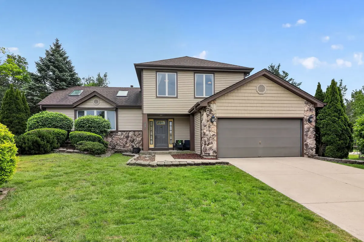 1001 Oak Ridge Drive, Streamwood, IL 60107 - #1