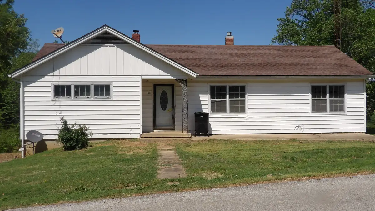 606 Bohn Street, Rosiclare, IL 62982 - #1