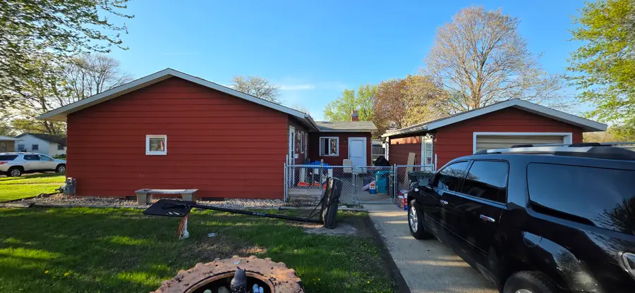 1702 19th Avenue, Sterling, IL 61081 - #2