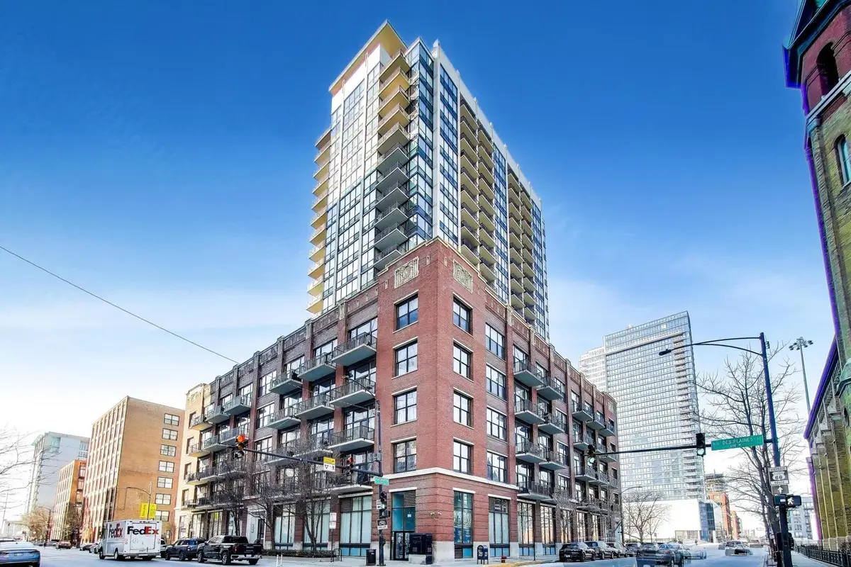 210 S Des Plaines Street #907, Chicago, IL 60661 - #1