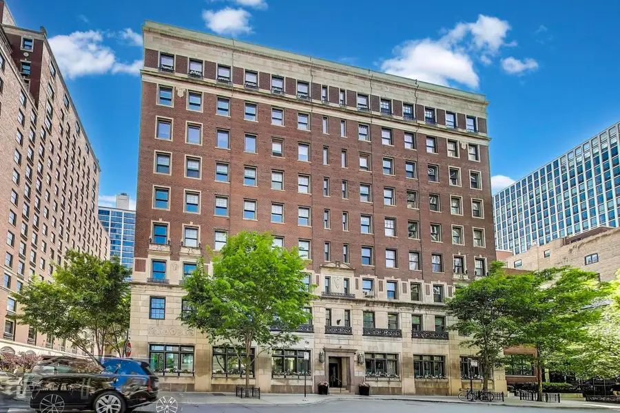 1255 N State Parkway #3B, Chicago, IL 60610 - #2