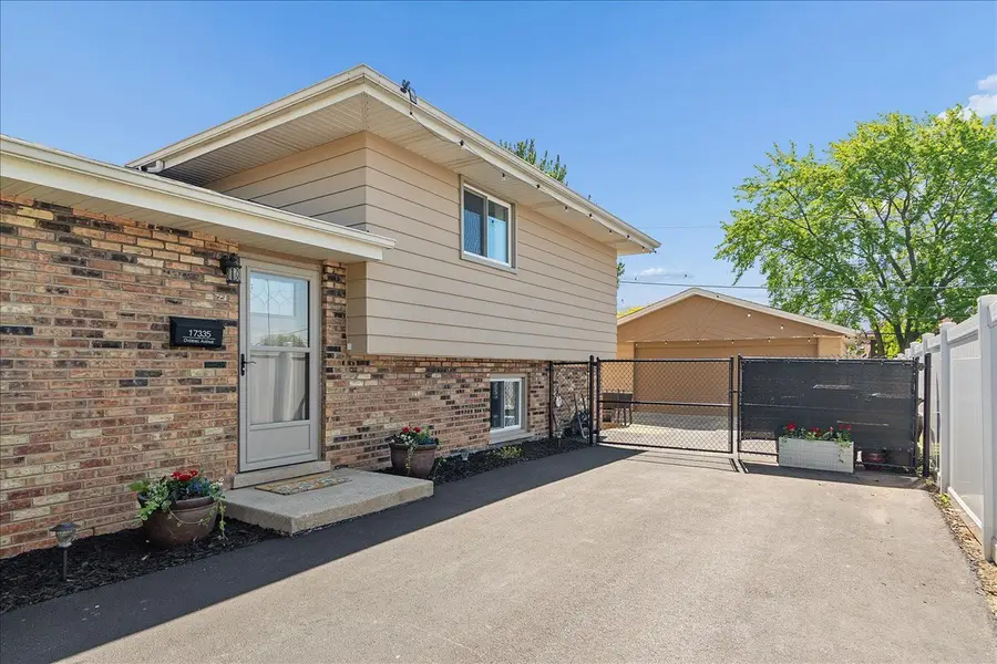 17335 Overhill Avenue, Tinley Park, IL 60477 - #2