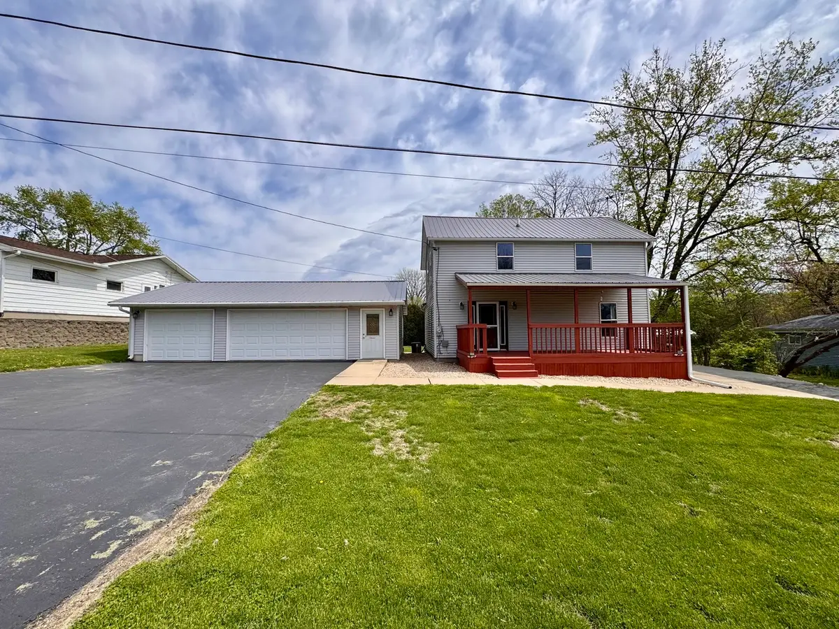 208 Hand Avenue, Dixon, IL 61021 - #1