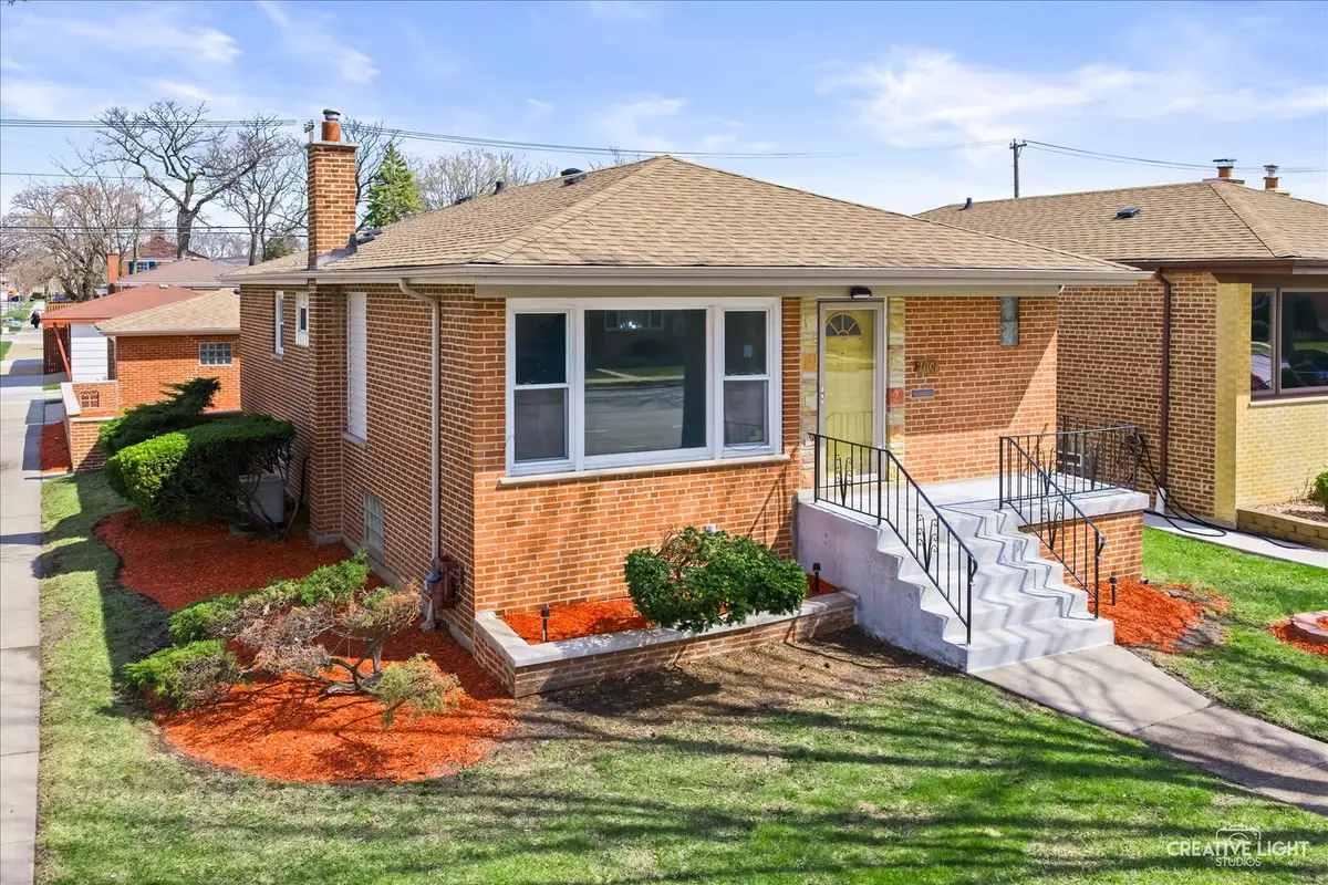 11101 S Ewing Avenue, Chicago, IL 60617 - #1