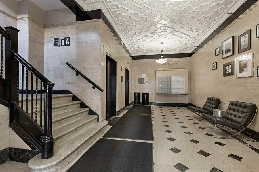 3150 N Sheffield Avenue #304, Chicago, IL 60657 - #3