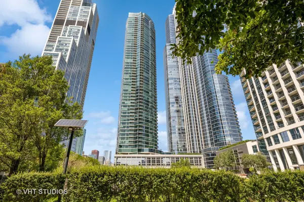 1201 S Prairie Avenue #3303, Chicago, IL 60605