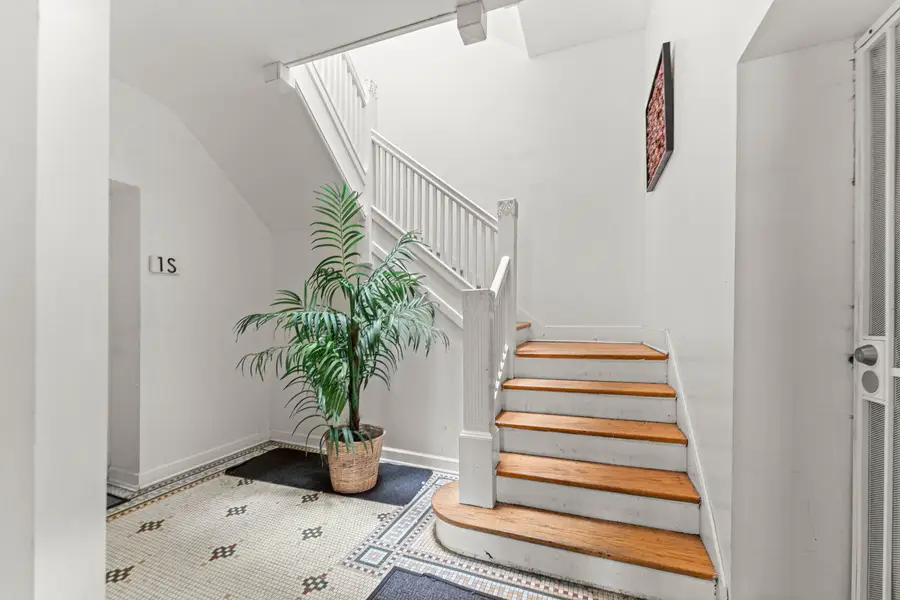 6722 S Ridgeland Avenue #3S, Chicago, IL 60649 - #2