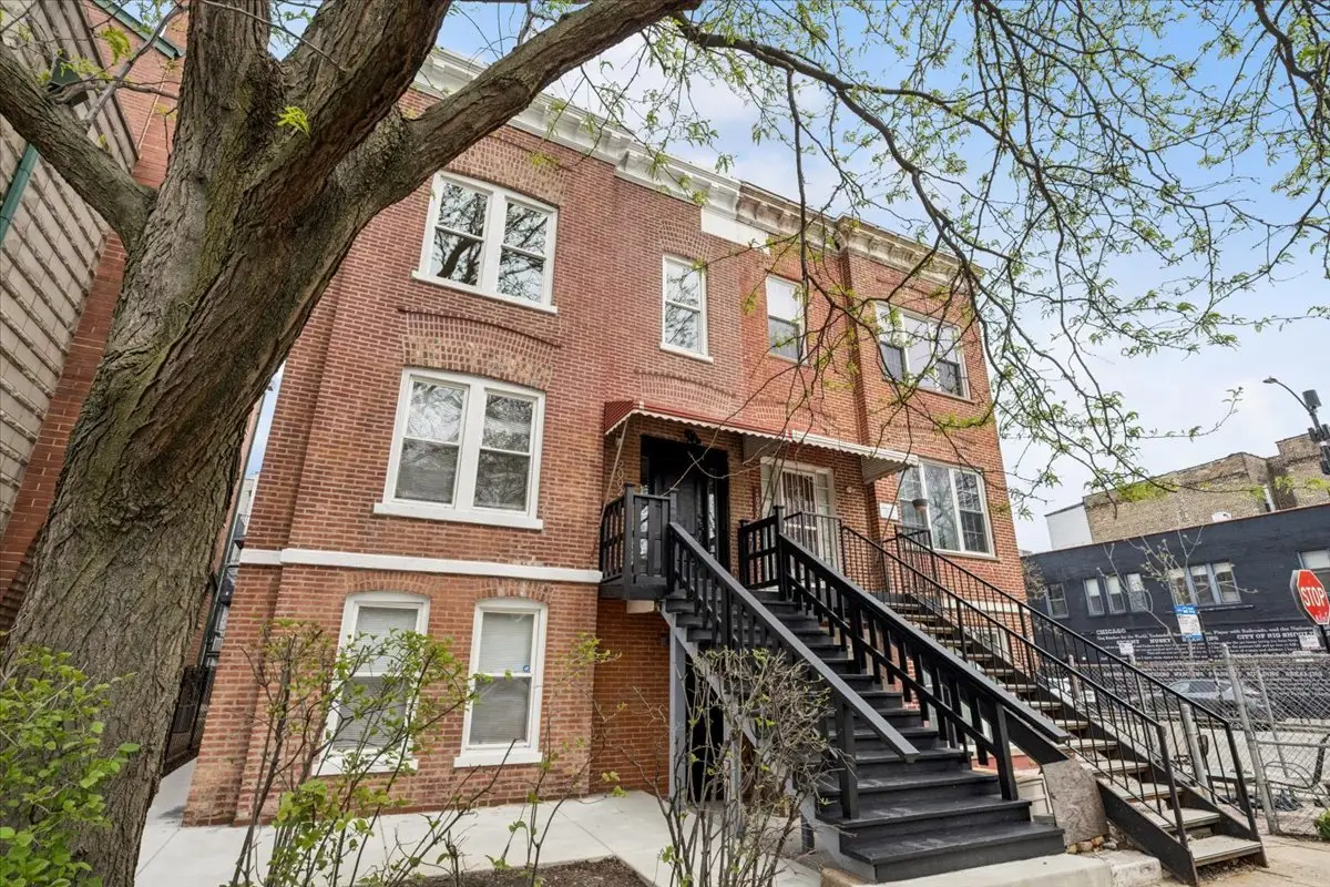 2002 W Huron Street, Chicago, IL 60612 - #1