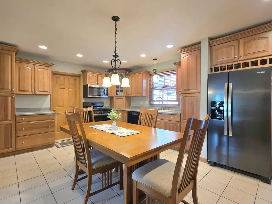11607 S Nagle Avenue, Worth, IL 60482 - #2