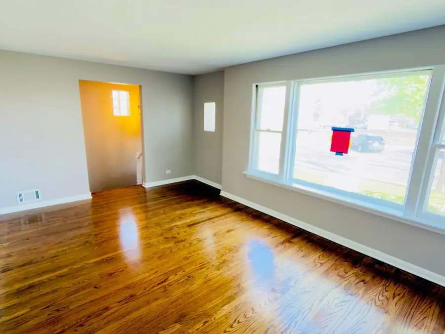 6542 W Windsor Avenue, Berwyn, IL 60402 - #2