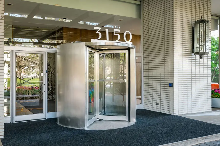 3150 N Lake Shore Drive #34A, Chicago, IL 60657 - #2