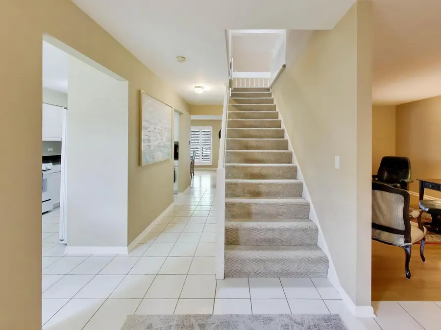 634 Kendallwood Court, Crystal Lake, IL 60014 - #2