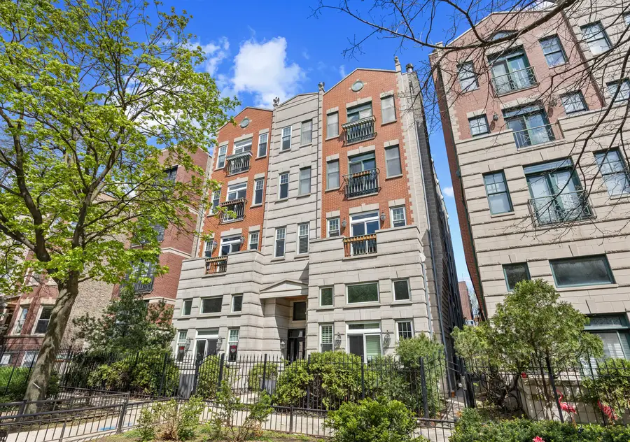 860 W Buckingham Place #2W, Chicago, IL 60657 - #2