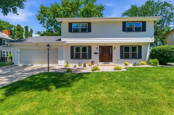 2357 Wyckwood Drive, Aurora, IL 60506