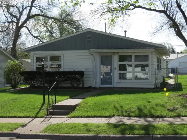 2871 Northaven Road, Davenport, IA 52804