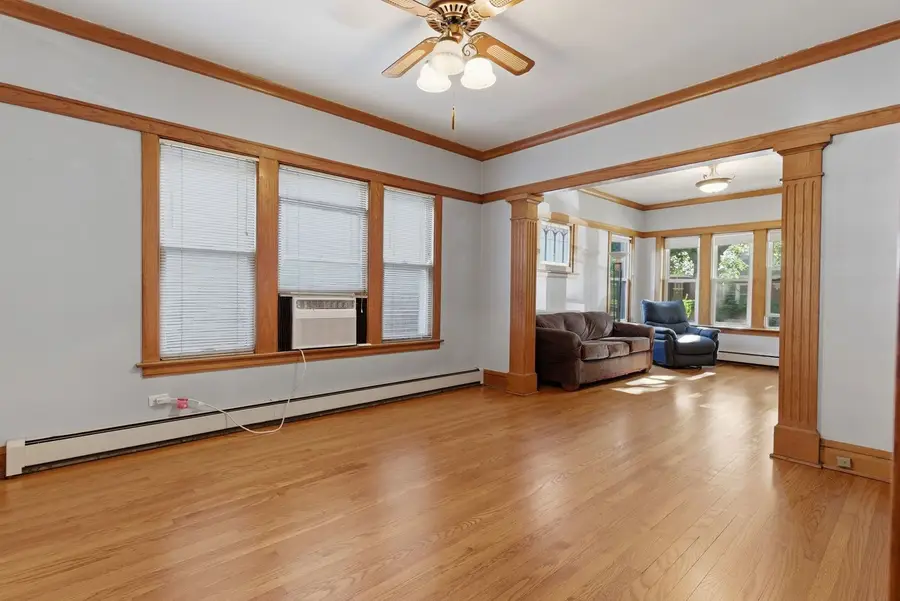 1843 Clinton Avenue, Berwyn, IL 60402 - #2