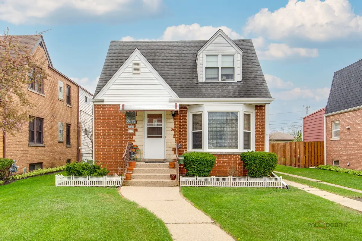 7523 W Cleveland Street, Niles, IL 60714 - #1