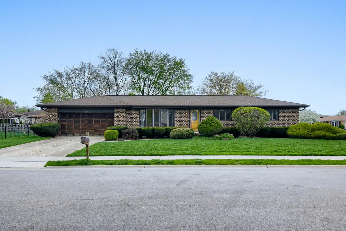 496 Sheridan Lane, Schaumburg, IL 60193 - #1
