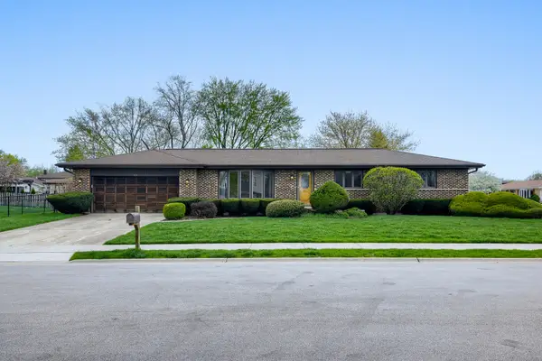 496 Sheridan Lane, Schaumburg, IL 60193