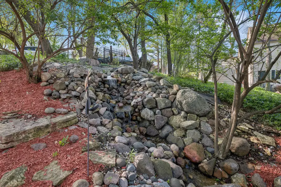 6112 Pleasant View, Cary, IL 60013 - #3