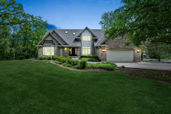 6414 Vermont Trail, Crystal Lake, IL 60012